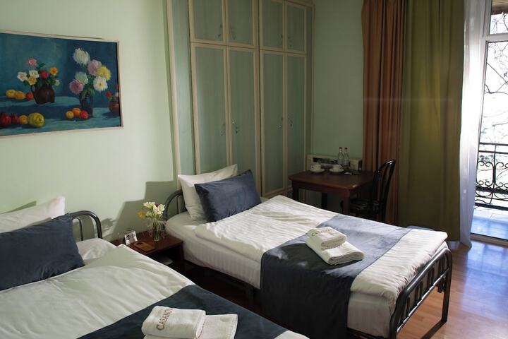 Room 22 of 137
