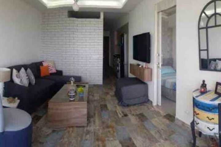 2 Bed Flat - Sleeps 6 - Pets - Pool - Parking in Jounieh