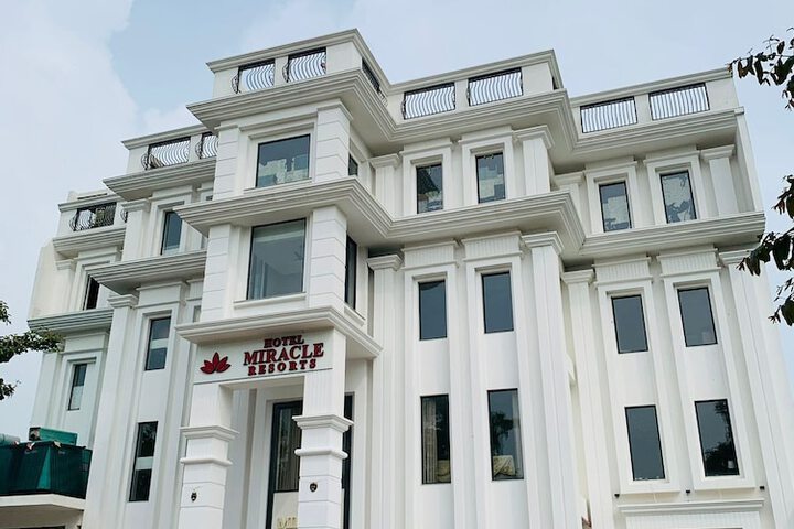 Photo of Hotel Miracle Resorts