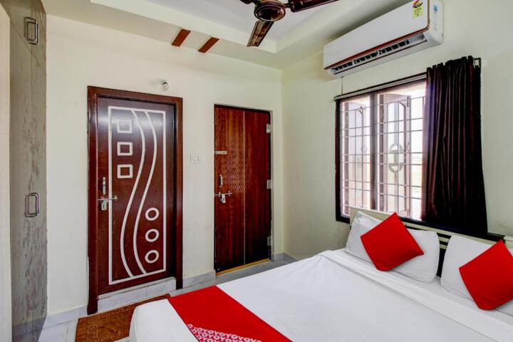 Hotel Devi Guest Rooms