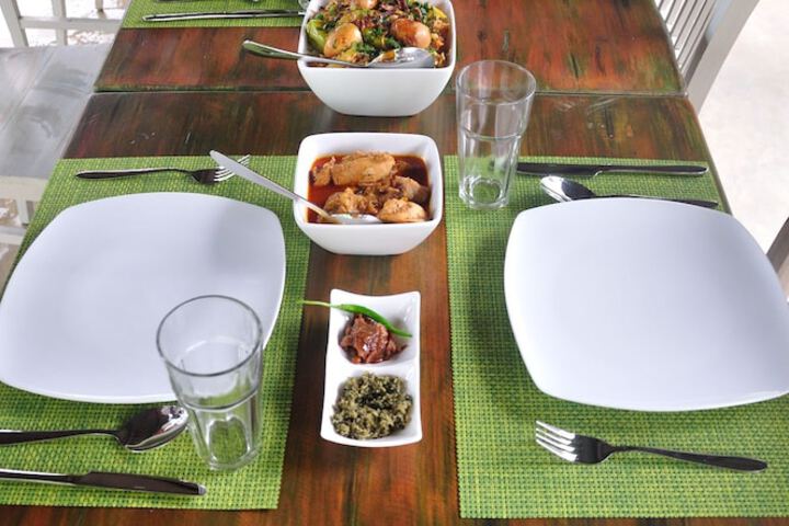 Dining 27 of 64