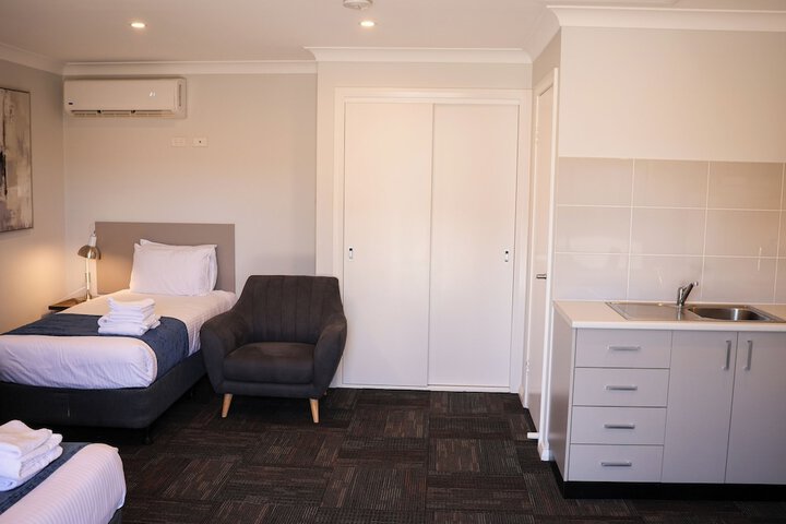 Room 30 of 83