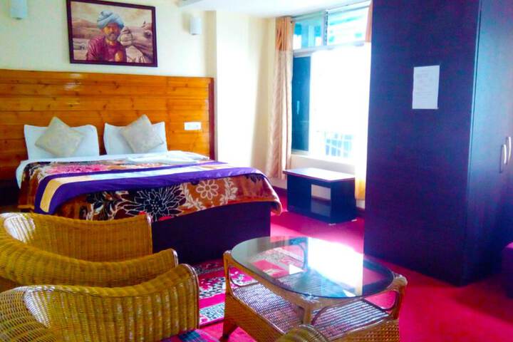 Room 14 of 37