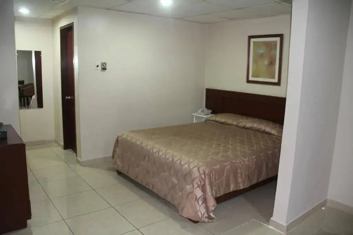 Room 20 of 23