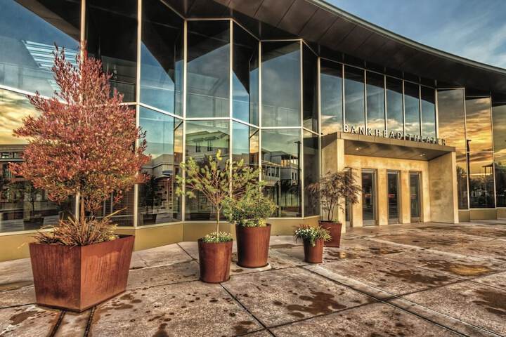 Entertainment 19 of 26