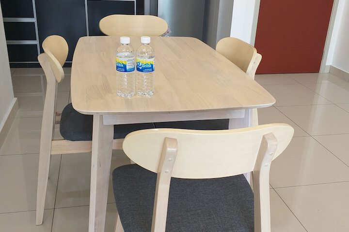 Room 8 of 31