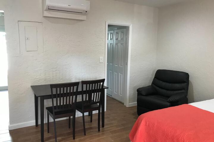 Room 8 of 50
