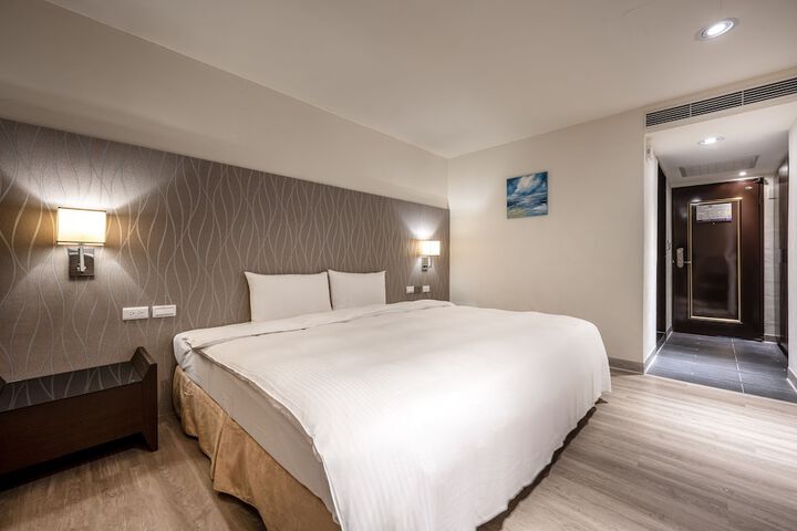 Room 12 of 54