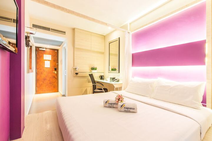 Room 8 of 36