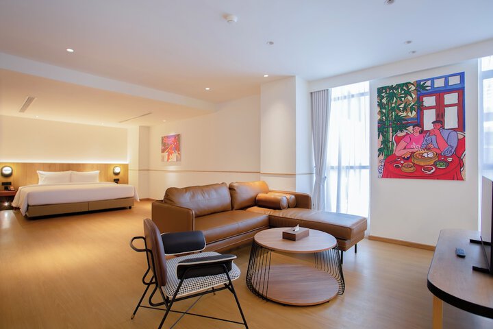 Room 37 of 180