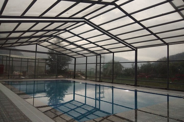 Pool 56 of 87