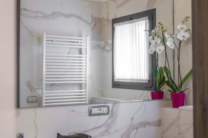 Room 45 of 68