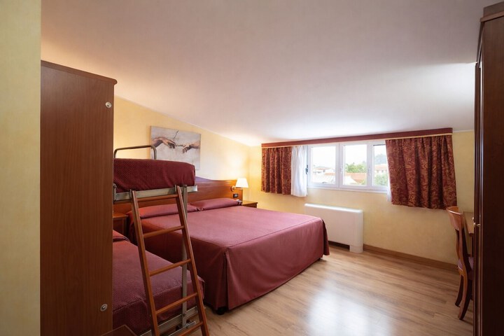 Room 48 of 105