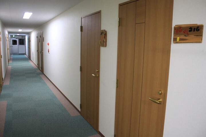 Ballroom/Hall 24 of 26
