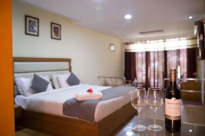 Photo of Hotel Shobla Royale