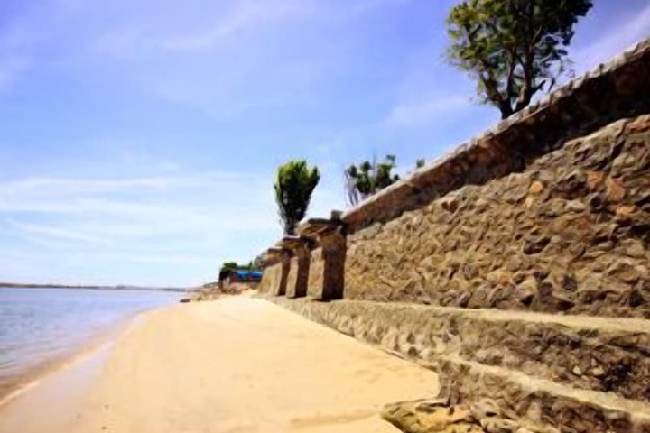Beach 65 of 75