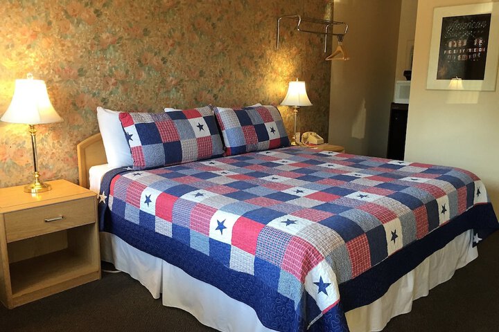 Room 2 of 15
