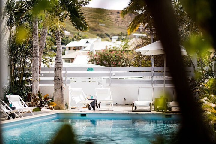 Pool 21 of 47