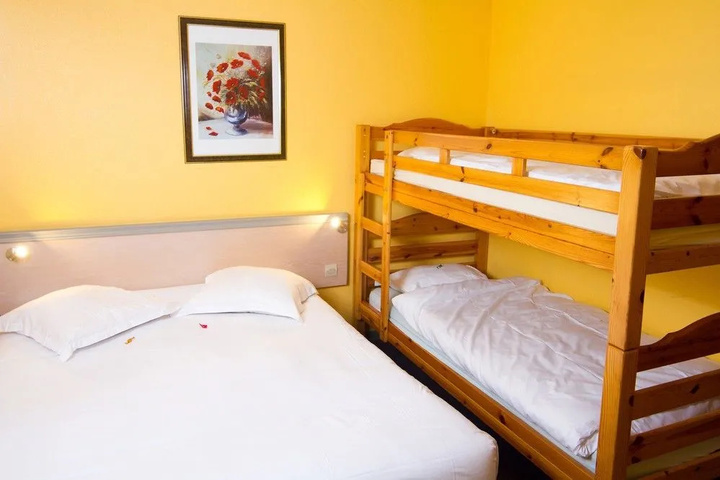 Room 5 of 24