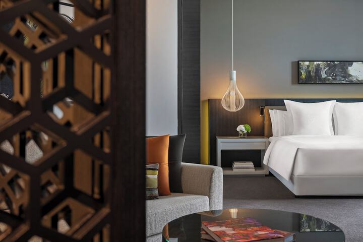 Room 31 of 268