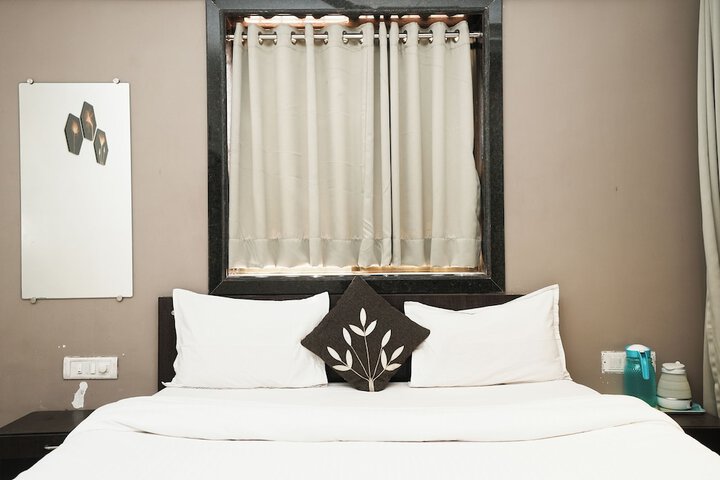 Room 9 of 47
