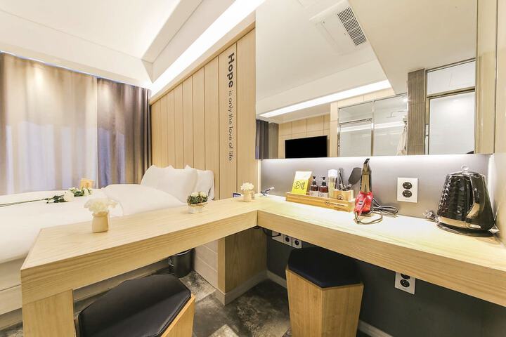 Room 54 of 74
