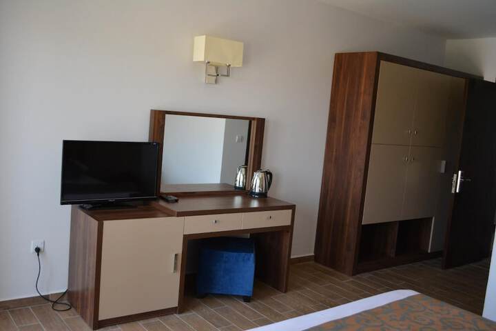 Room 18 of 53
