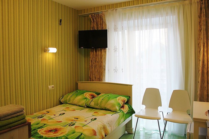 Room 25 of 97