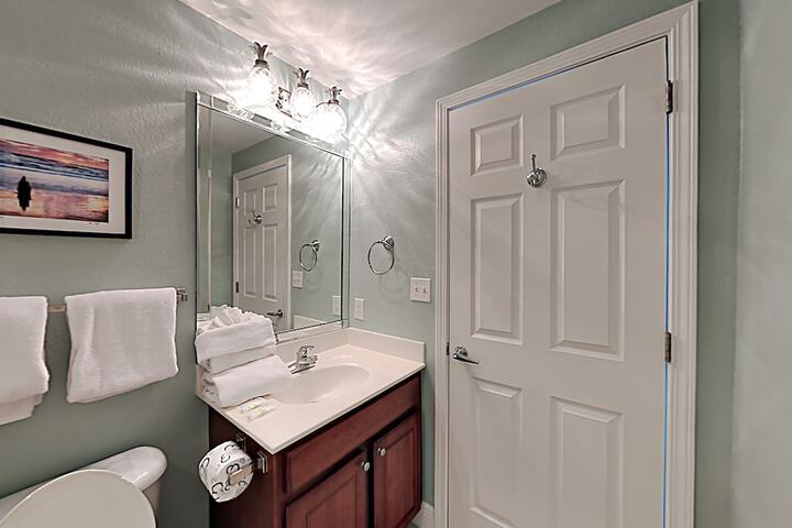 Room 35 of 65