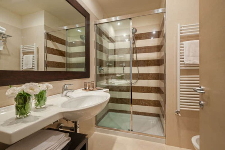 Clean Restrooms