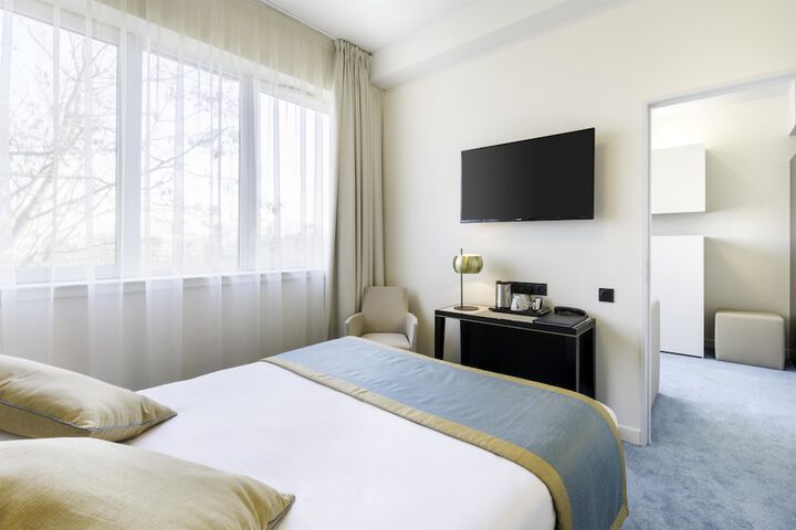 Room 22 of 63
