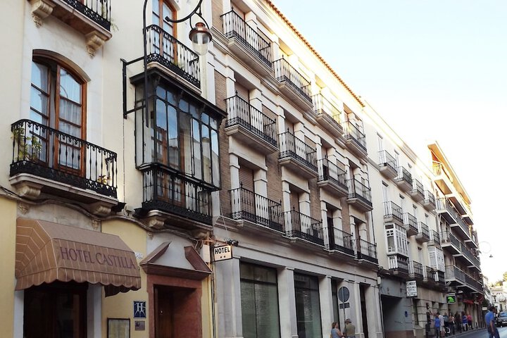 Exterior of Hotel Castilla