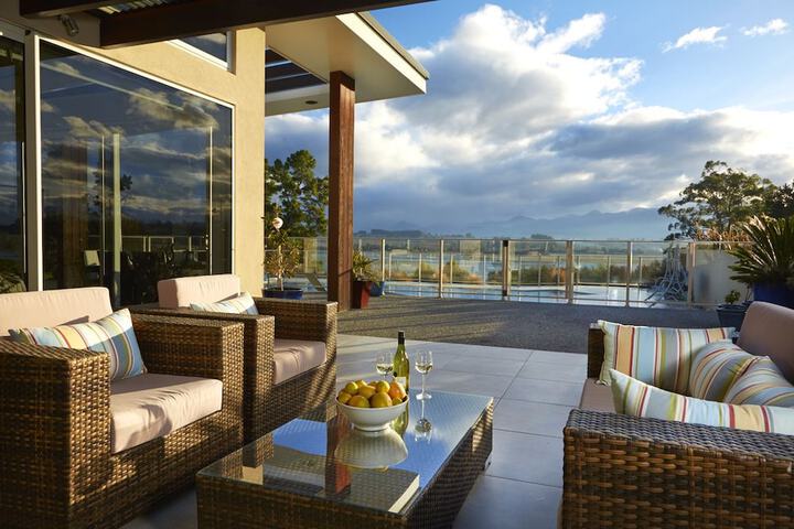 Terrace/Patio 20 of 28