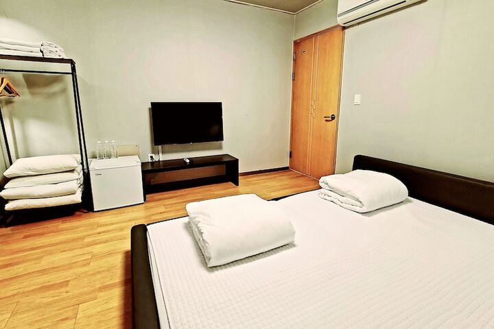 Room 29 of 68