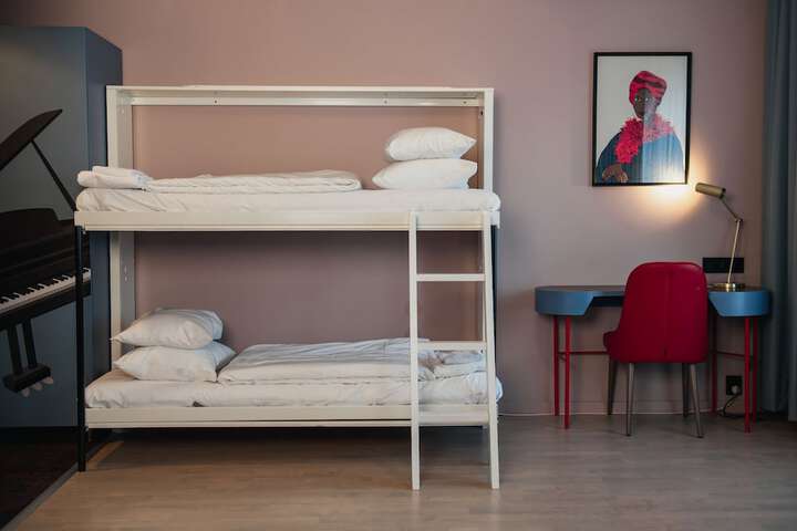 Room 20 of 100