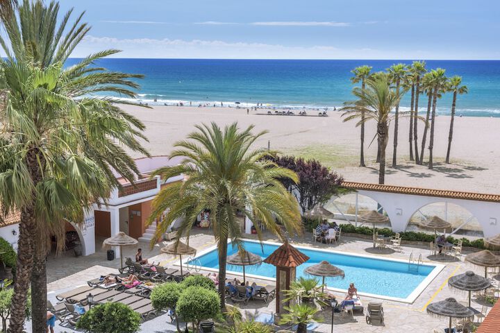 Pools & Facilities