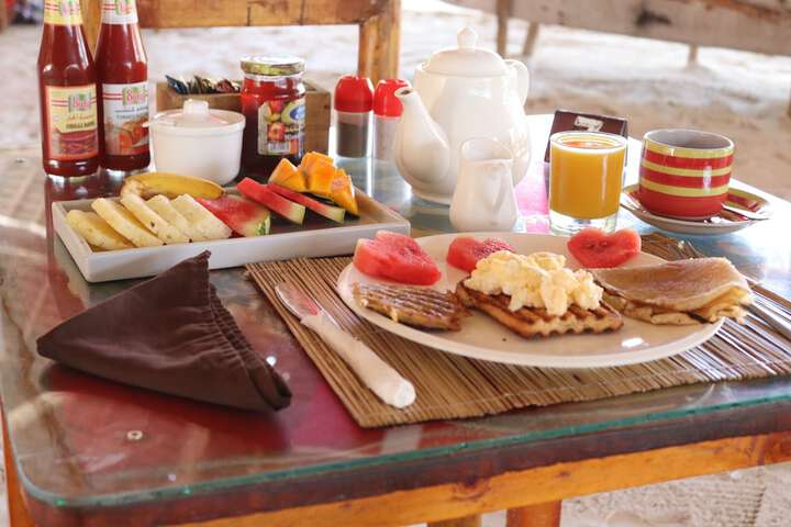 Breakfast/Coffee Service 77 of 135