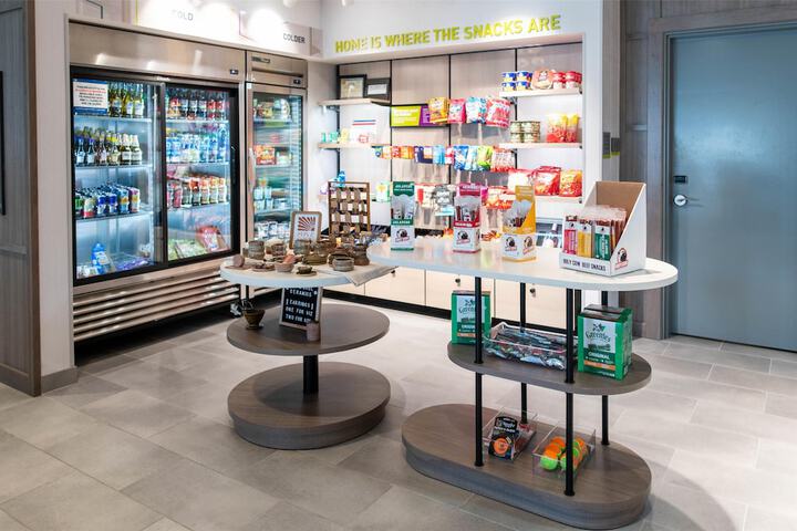 Snack bar