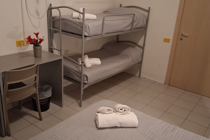 Room 20 of 80