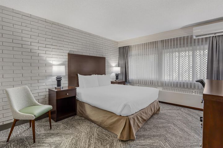 Room 22 of 61