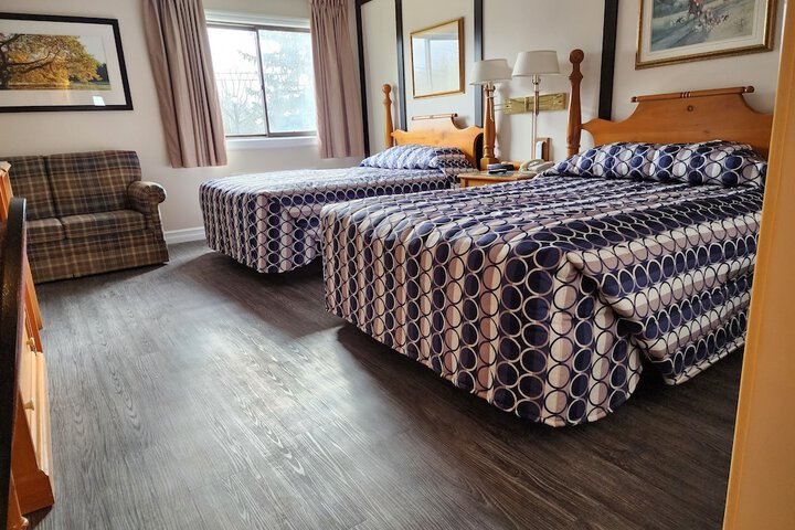 Double Deluxe 2 Double Beds (5 of 8)