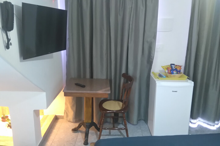 Room 15 of 25