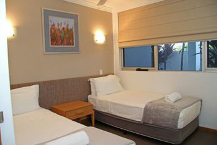 Room 25 of 107