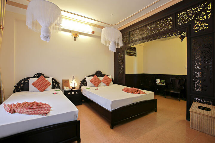 Room 3 of 56
