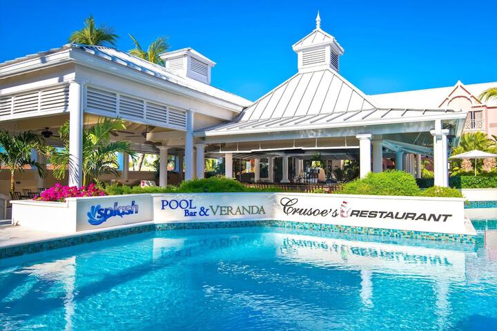 Pool Hotel