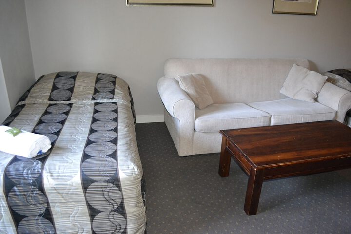 Room 5 of 35