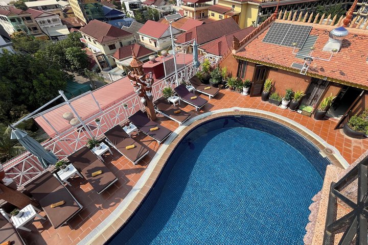 Pool 40 of 119