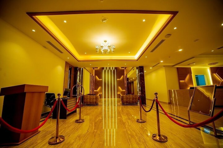 Hotel Interior 4 of 38