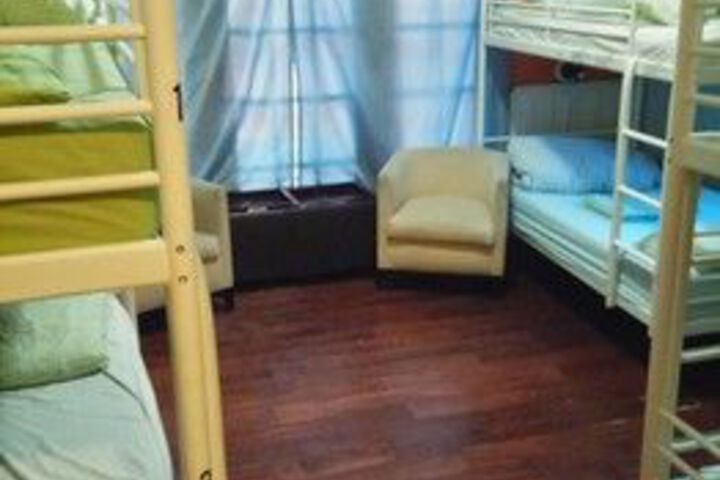 Room 17 of 27