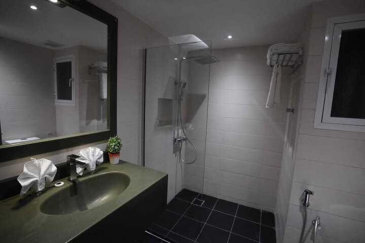 Room 18 of 26